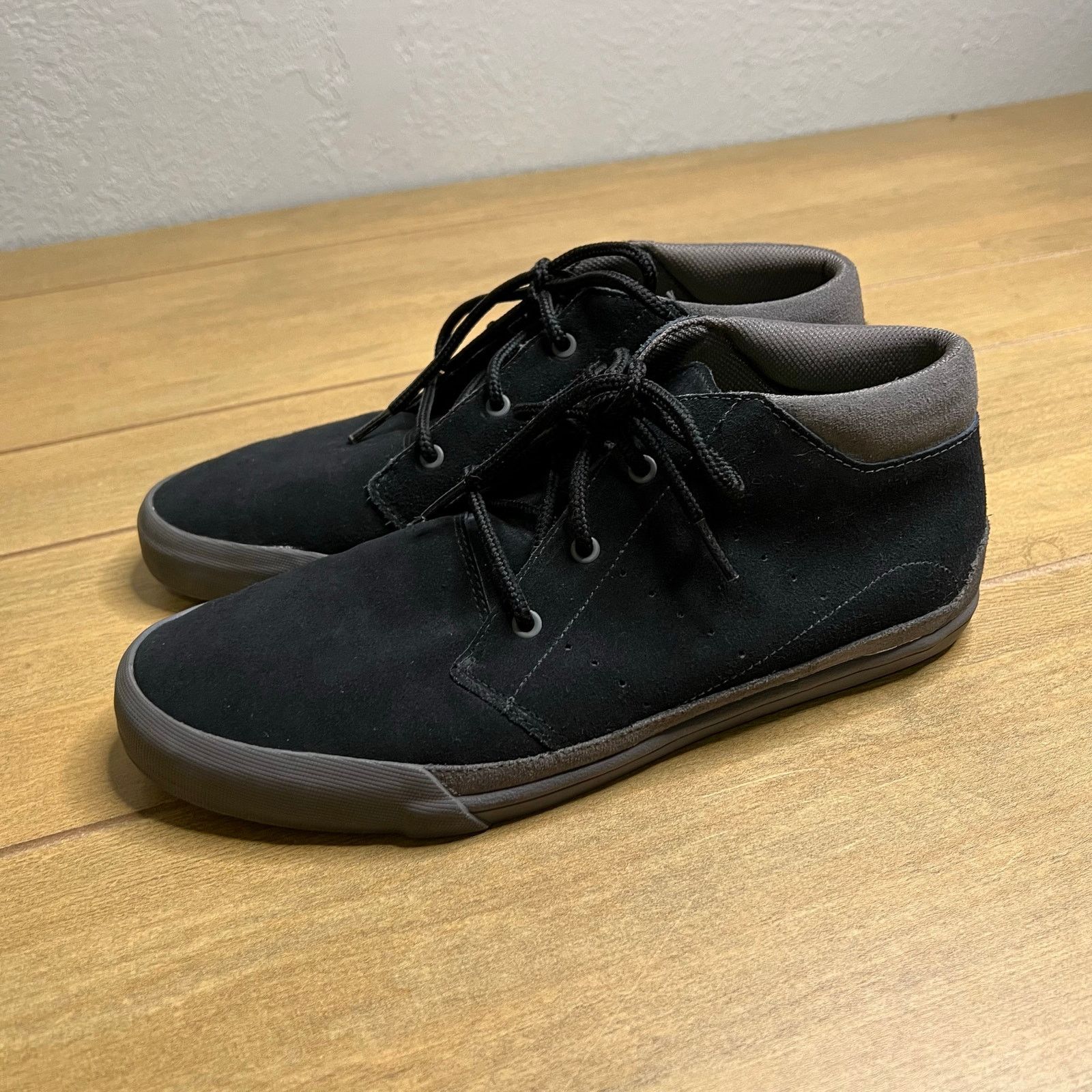 Adidas Adidas Neo David Beckham Sneakers Black Suede Mens Size 10.5 Size US 10.5 / EU 43-44 - 1 Thumbnail