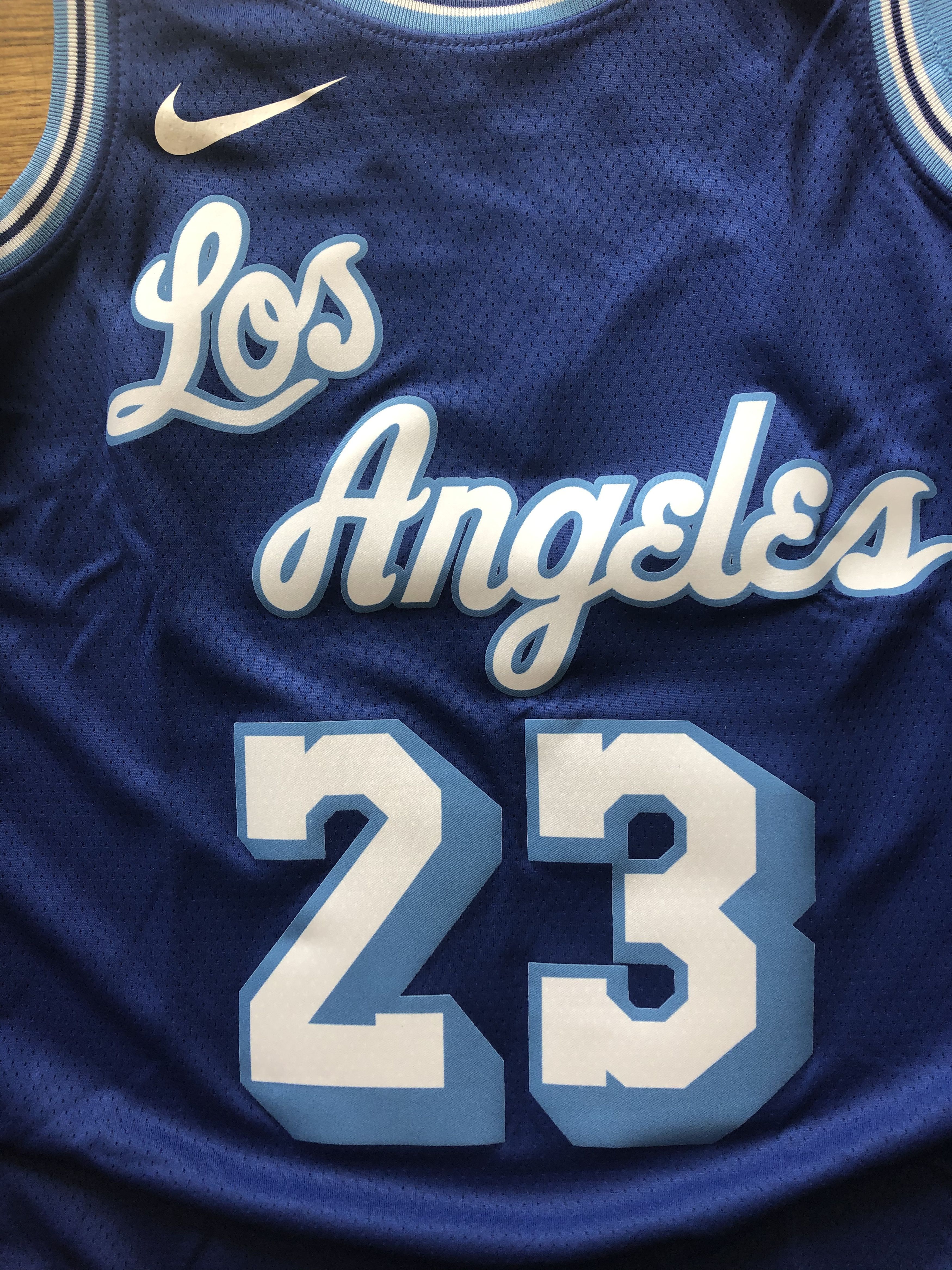 Nike Nike 2020-2021 Swingman LeBron James LA Lakers Jersey Size US M / EU 48-50 / 2 - 4 Thumbnail