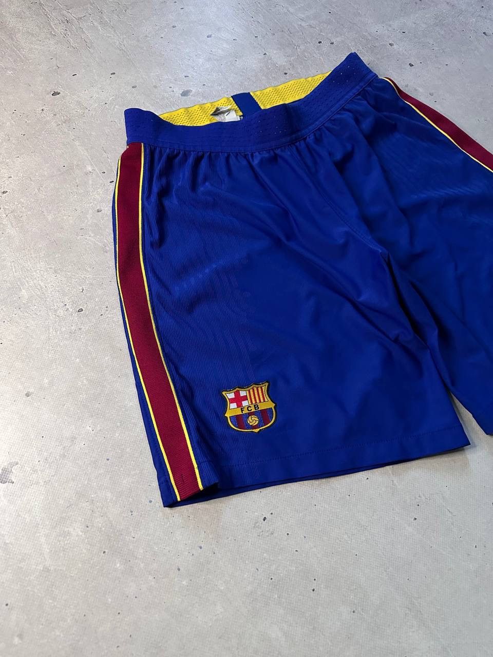 Nike Nike FC Barcelona Vaporknit Shorts 2017/18 Home Kit Size L Size US 34 / EU 50 - 3 Thumbnail