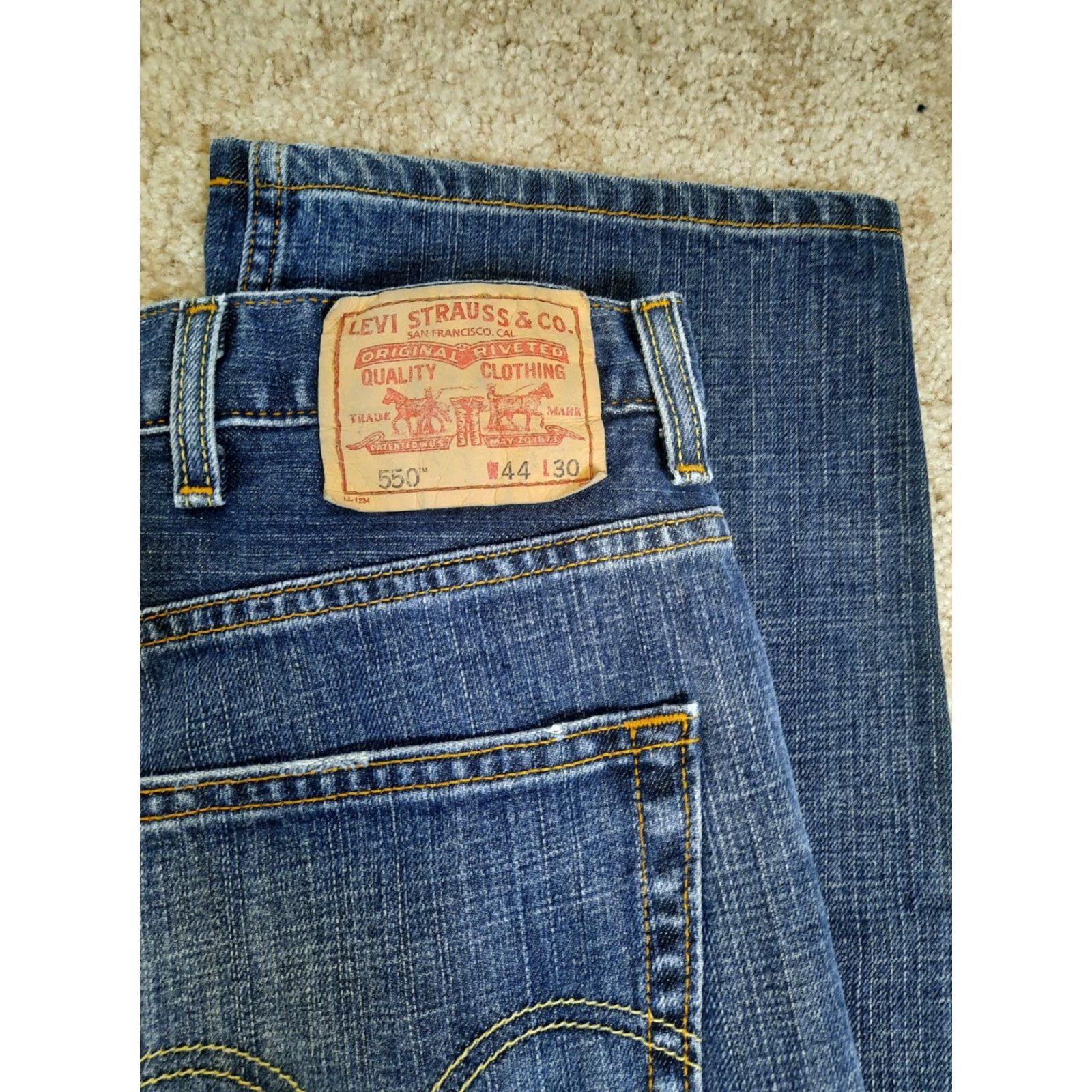 Levi's LEVI'S 505 REGULAR FIT MEN'S STONE WASH DENIM JEANS SIZE 42 X 30 BLACK TAB Size US 42 / EU 58 - 3 Thumbnail