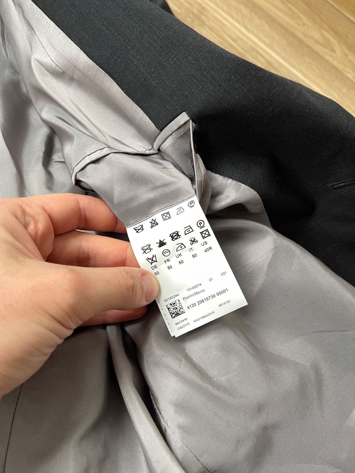 Hugo Boss Hugo Boss Paolini/Movio 100% Wool Suit 2 Piece US40R / UK50 Size 40R - 8 Thumbnail