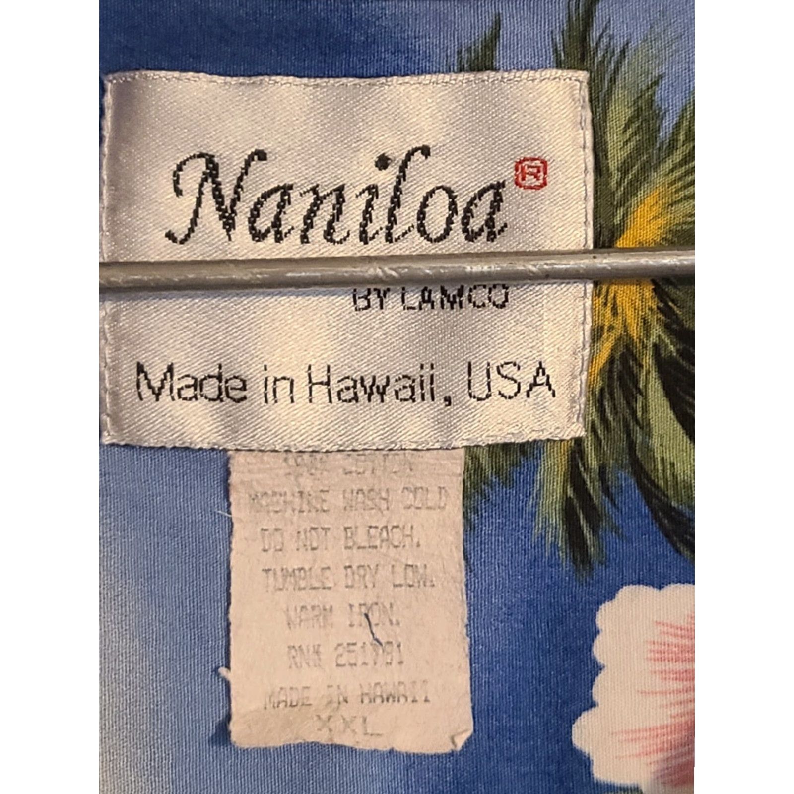 ALOHAS Naniloa Blue Aloha Hawaiian Shirt Shirt Men 2XL Blue Hibiscus Leis Surfers Cotton Short Sleeve Button-Up Size US XXL / EU 58 / 5 - 4 Thumbnail
