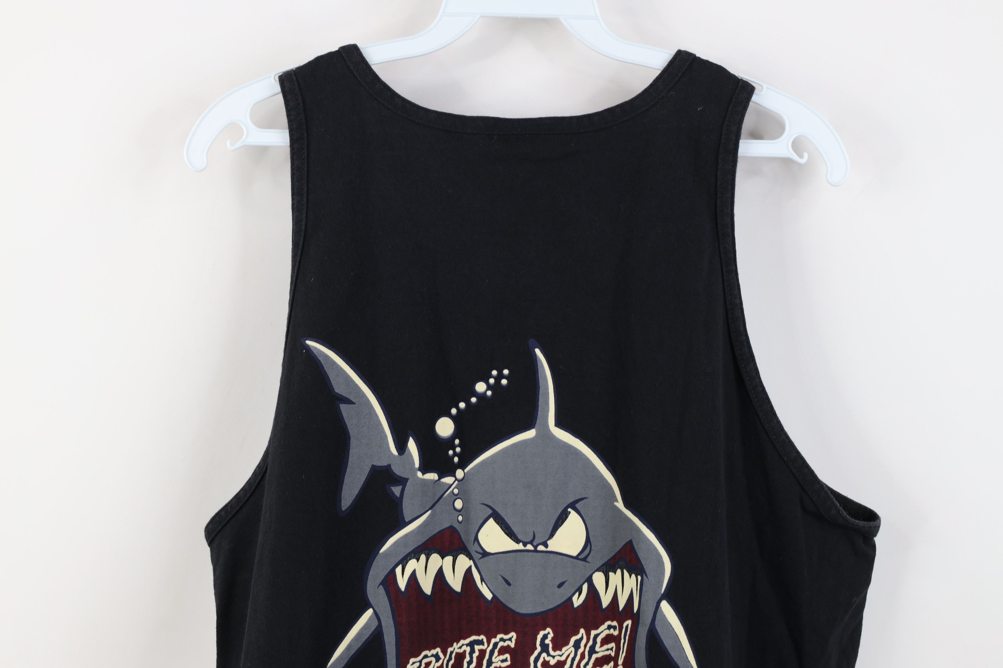 Vintage Vintage 90s Streetwear Shark Bite Me Hawaii Tank Top T-Shirt Size US L / EU 52-54 / 3 - 13 Thumbnail