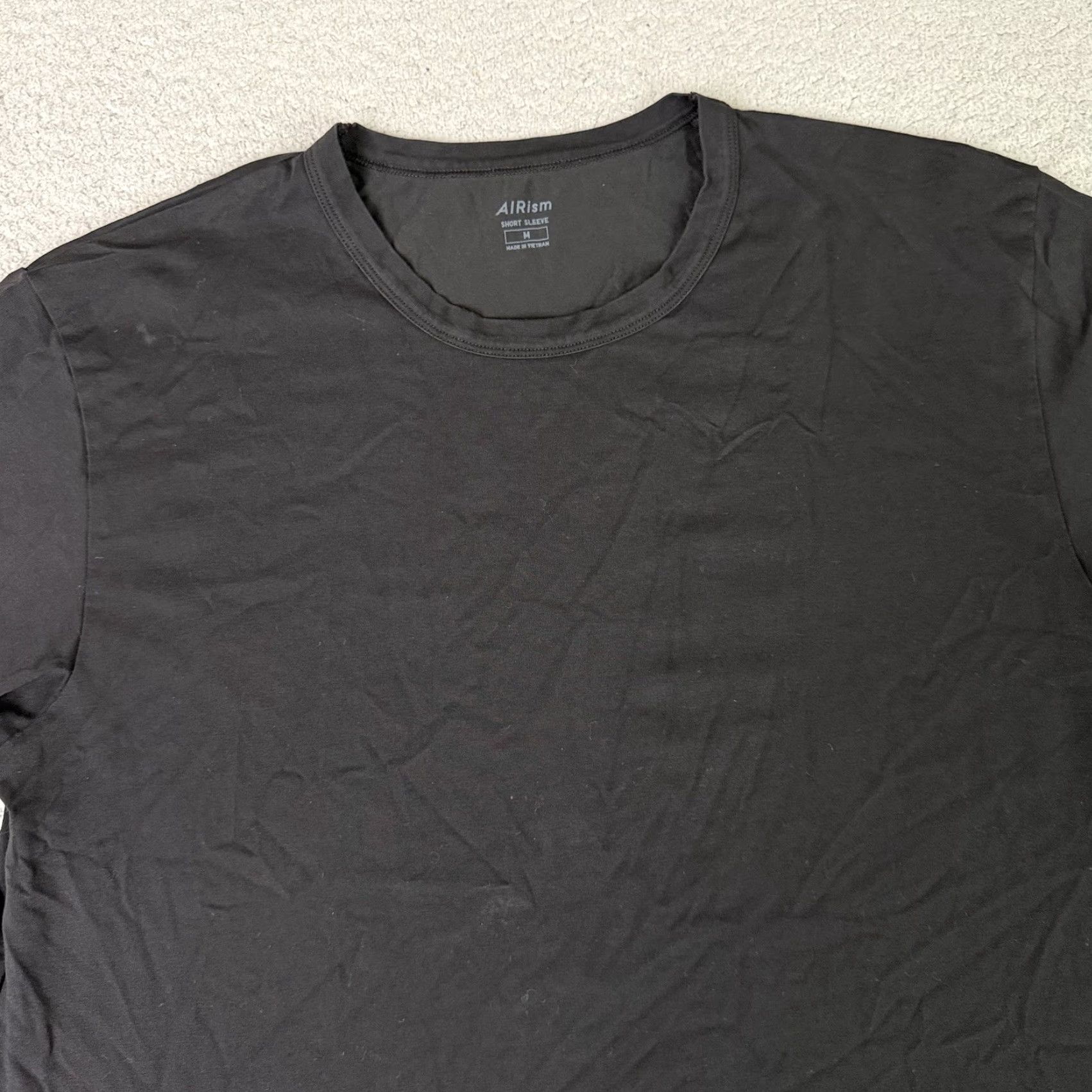Uniqlo Uniqlo Airism T Shirt Mens M Black Crewneck Short Sleeve Size US M / EU 48-50 / 2 - 2 Thumbnail