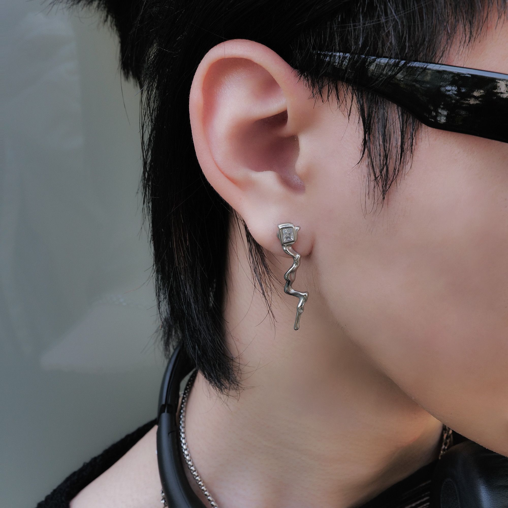 Jewelry Hip-hop Earrings One Pairs Chrome Jewelry Size ONE SIZE - 2 Thumbnail