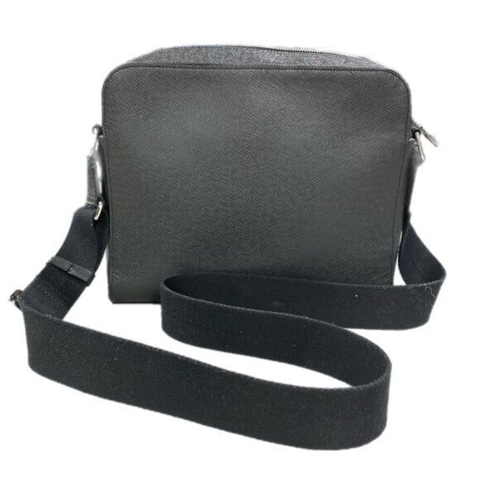 Louis Vuitton Louis Vuitton Taiga Messenger Bag Anton Ardoise Leather Luxe Size ONE SIZE - 3 Thumbnail