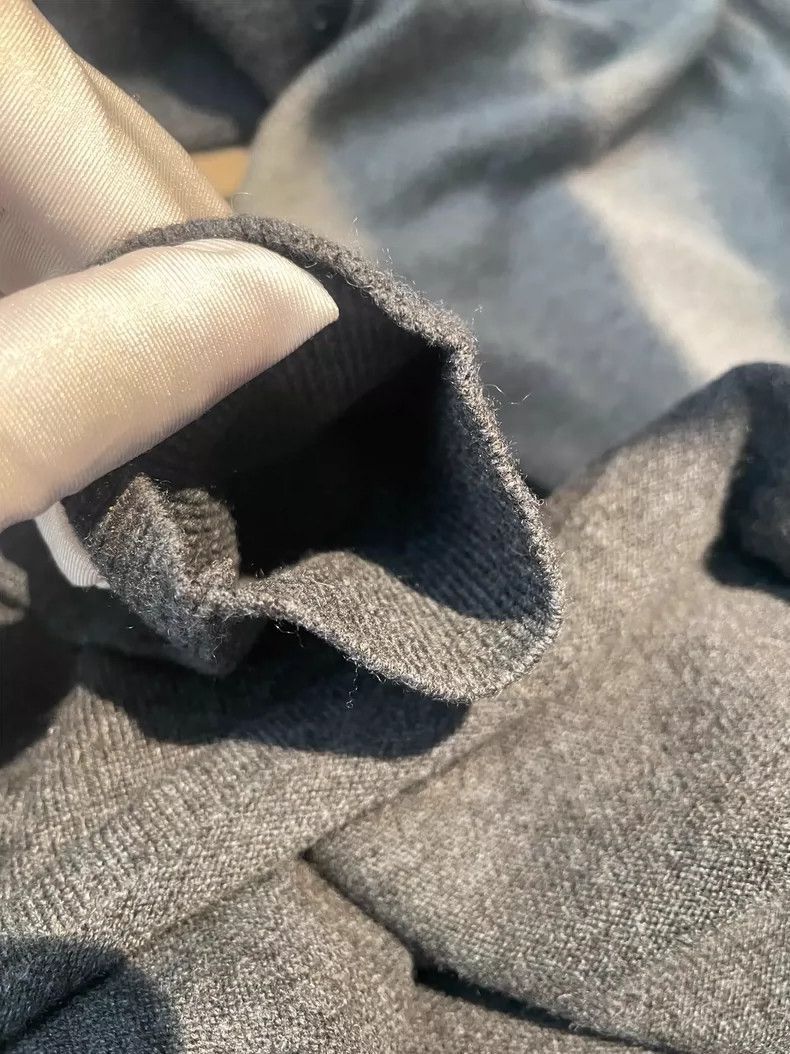 Loro Piana Loro Piana Two-Tone Cashmere Sweater- Size US L / EU 52-54 / 3 - 5 Thumbnail