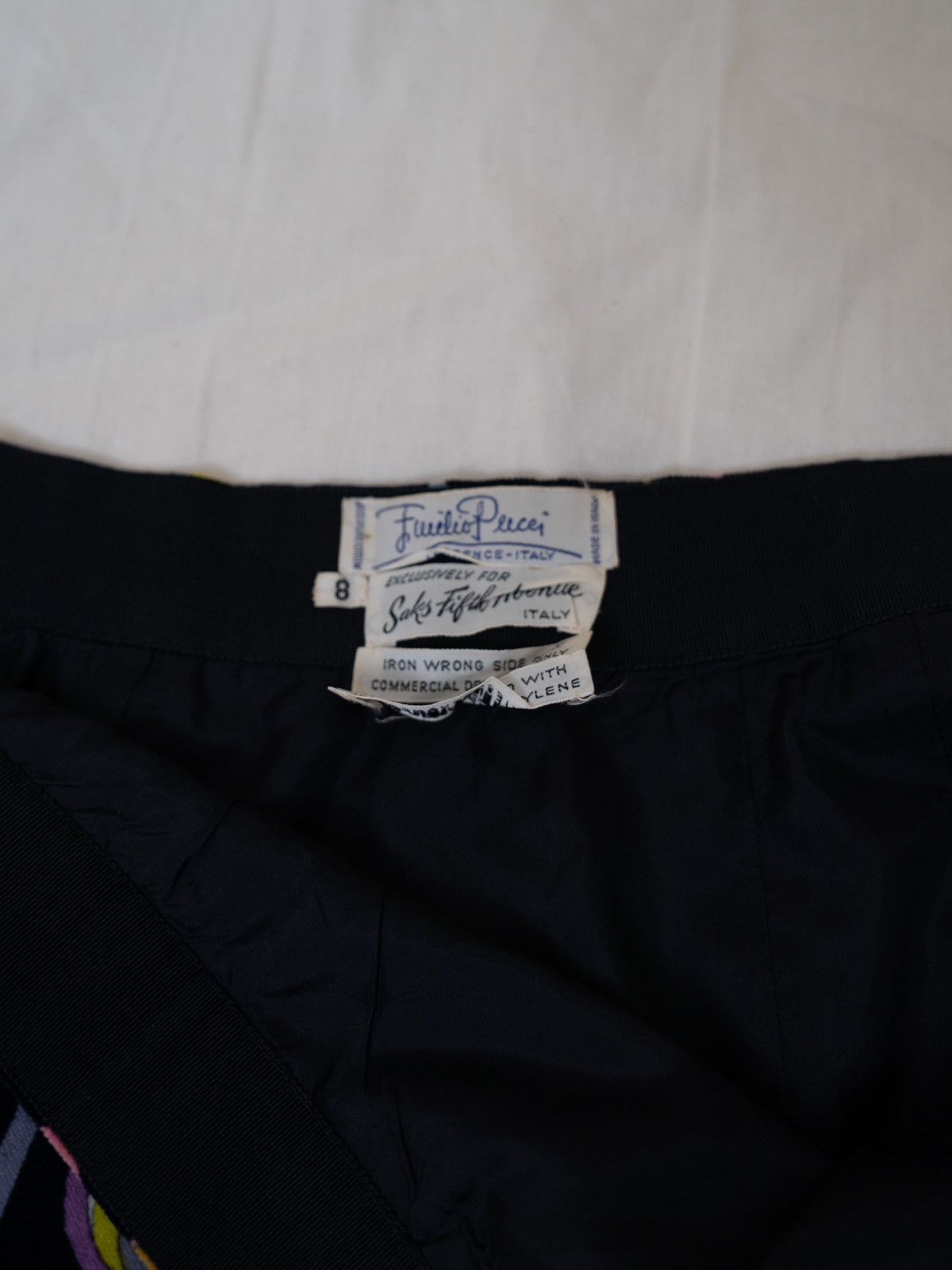 Emilio Pucci Emilio Pucci | 1960s Velvet Floral Skirt Size 27" / US 4 / IT 40 - 8 Thumbnail