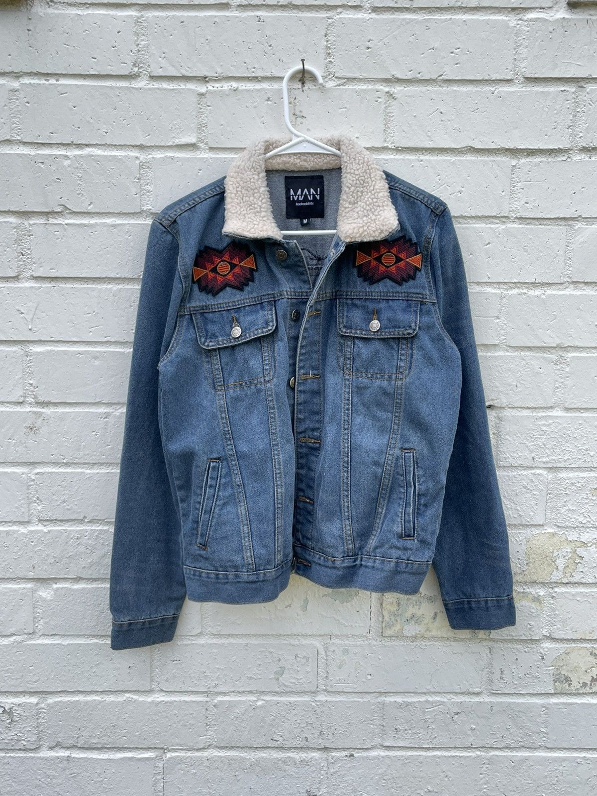 Boohoo Sherpa Lined Cowboy Patch Denim Jacket Size US S / EU 44-46 / 1 - 1 Thumbnail