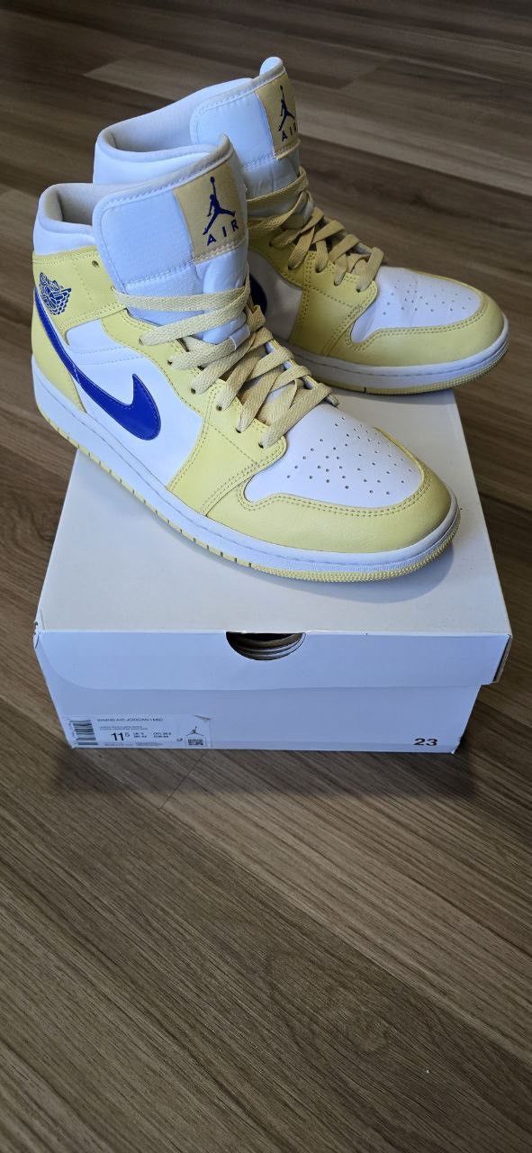 Jordan Brand Air Jordan 1 Mid “Lemon Wash” Size US 11.5 / IT 41.5 - 3 Thumbnail