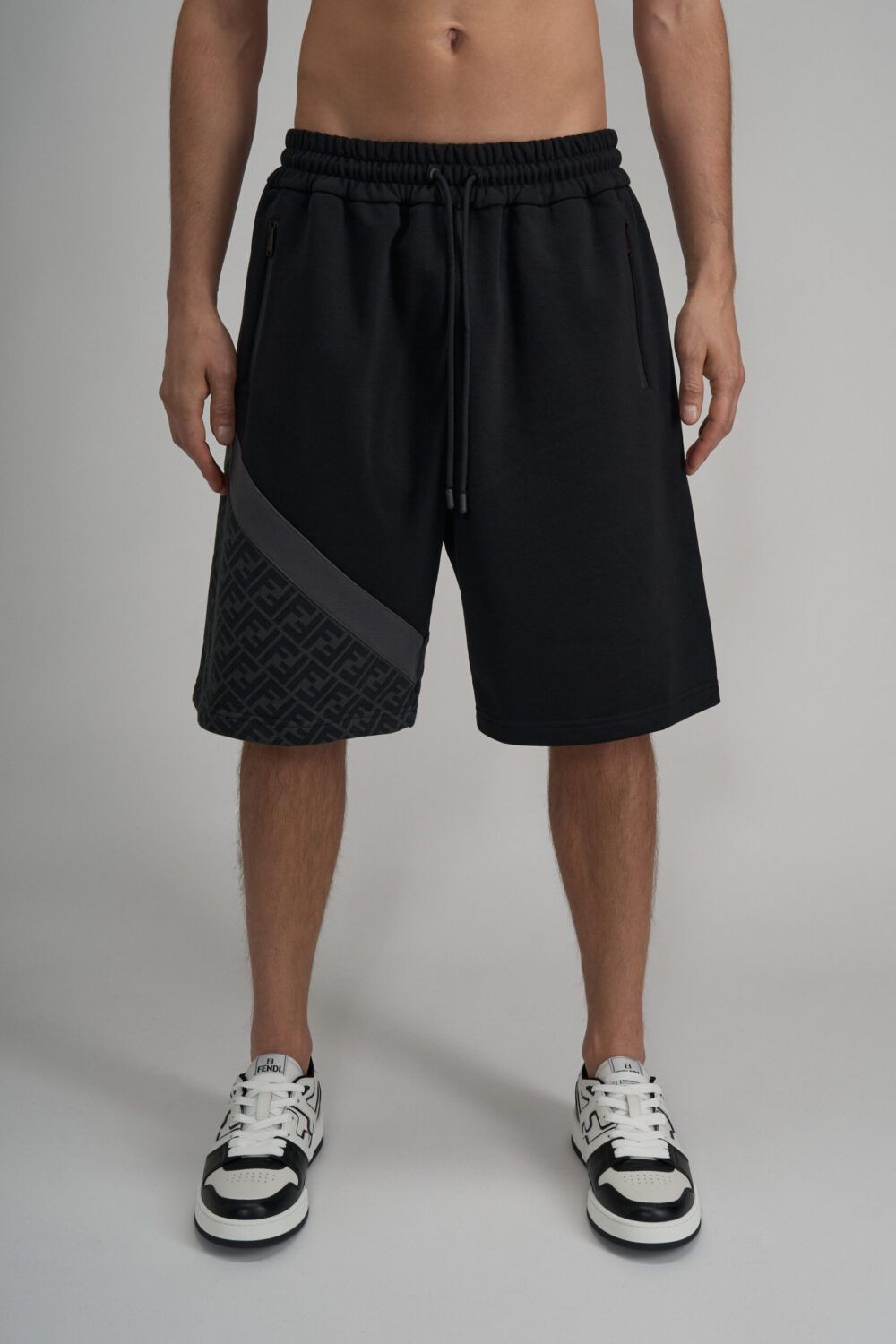 Fendi o1s1wg110825 Bermuda Shorts in Black Size US 32 / EU 48 - 5 Thumbnail