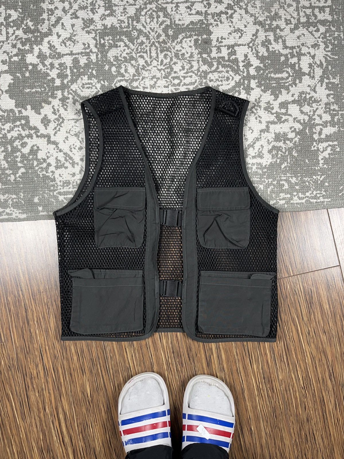 Japanese Brand × Vintage ➕ mesh top cargo vest fishing military style vintage Size US M / EU 48-50 / 2 - 1 Thumbnail