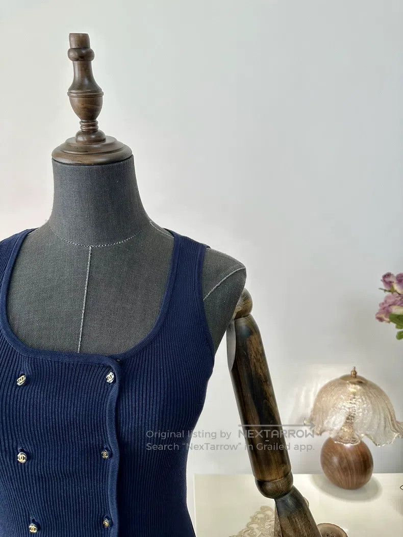 Chanel Chanel Knitted double-breasted vest Size XS / US 0-2 / IT 36-38 - 3 Thumbnail