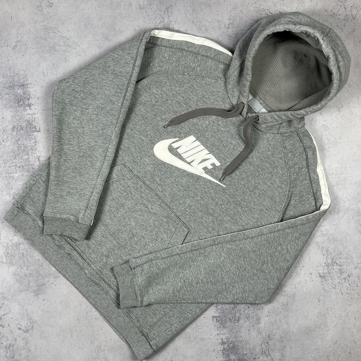 Nike Vintage Nike big swoosh y2k hoodie 90’s Size US L / EU 52-54 / 3 - 1 Thumbnail