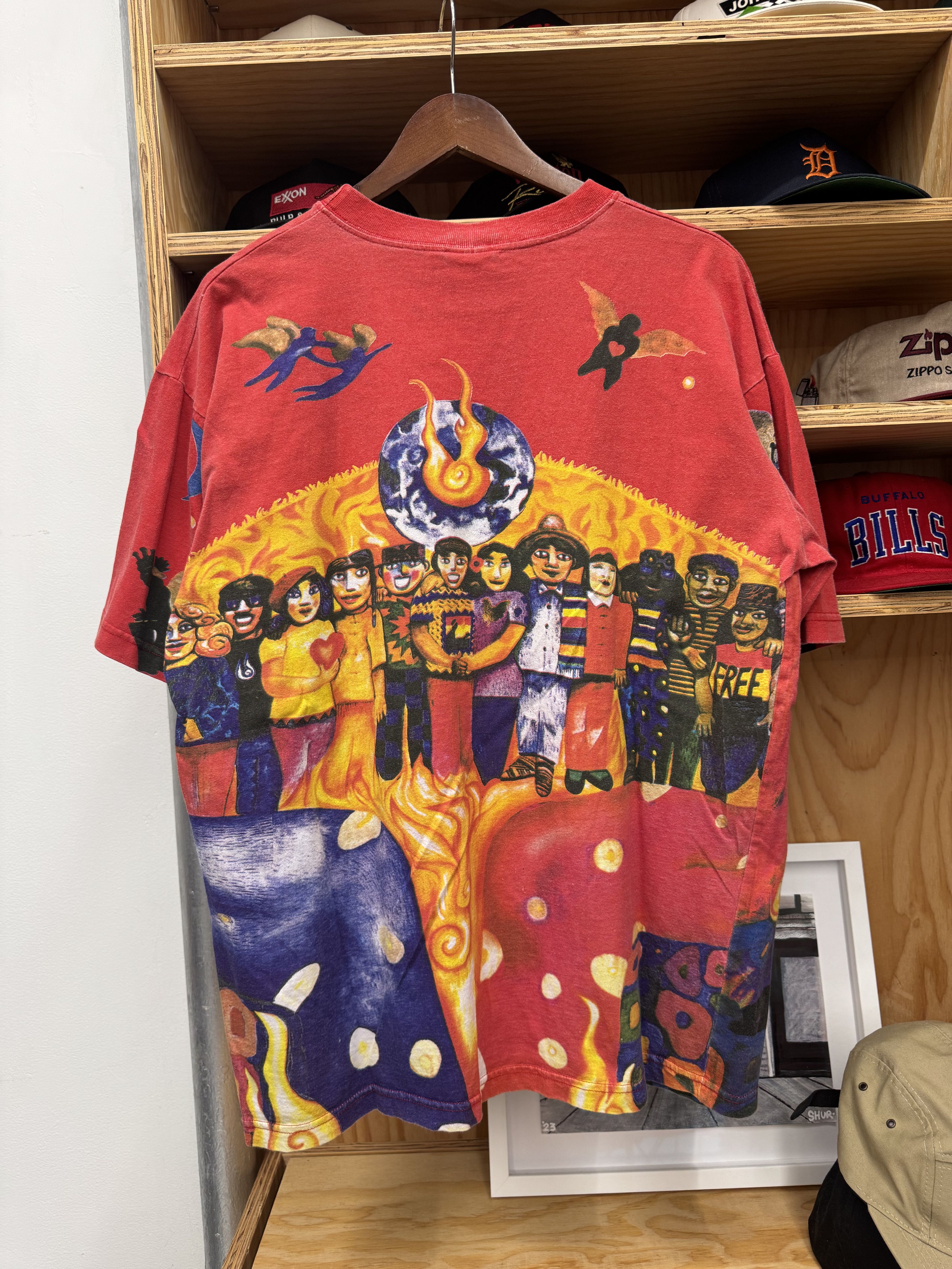 Other Vintage Santane Tee Size US L / EU 52-54 / 3 - 4 Thumbnail