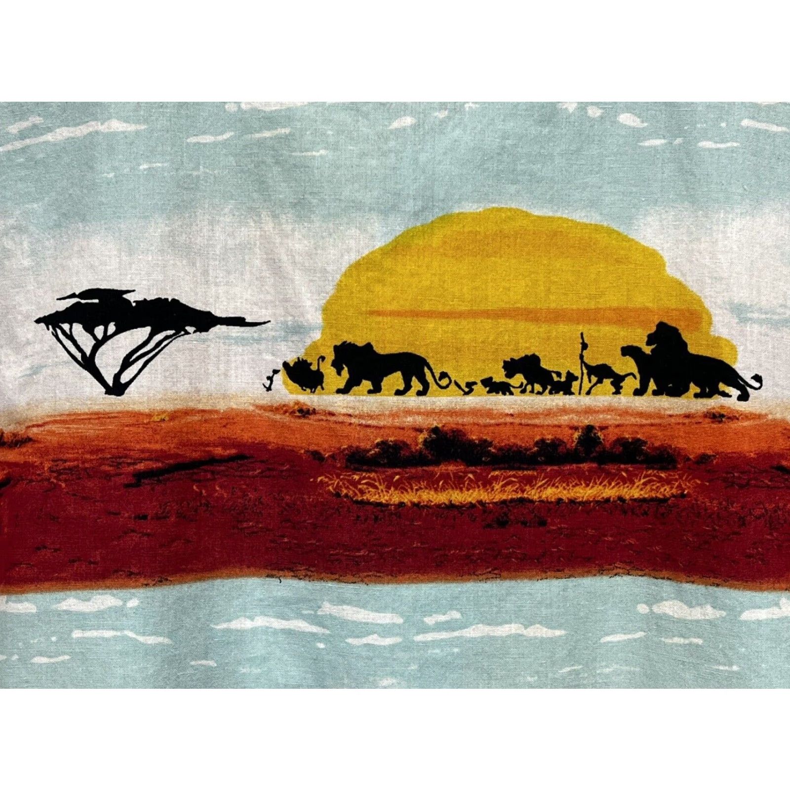 Disney Disney Lion King Mens XL Cotton Button-Up Short Sleeve Shirt Multicolor Single Pocket Size US XL / EU 56 / 4 - 4 Thumbnail