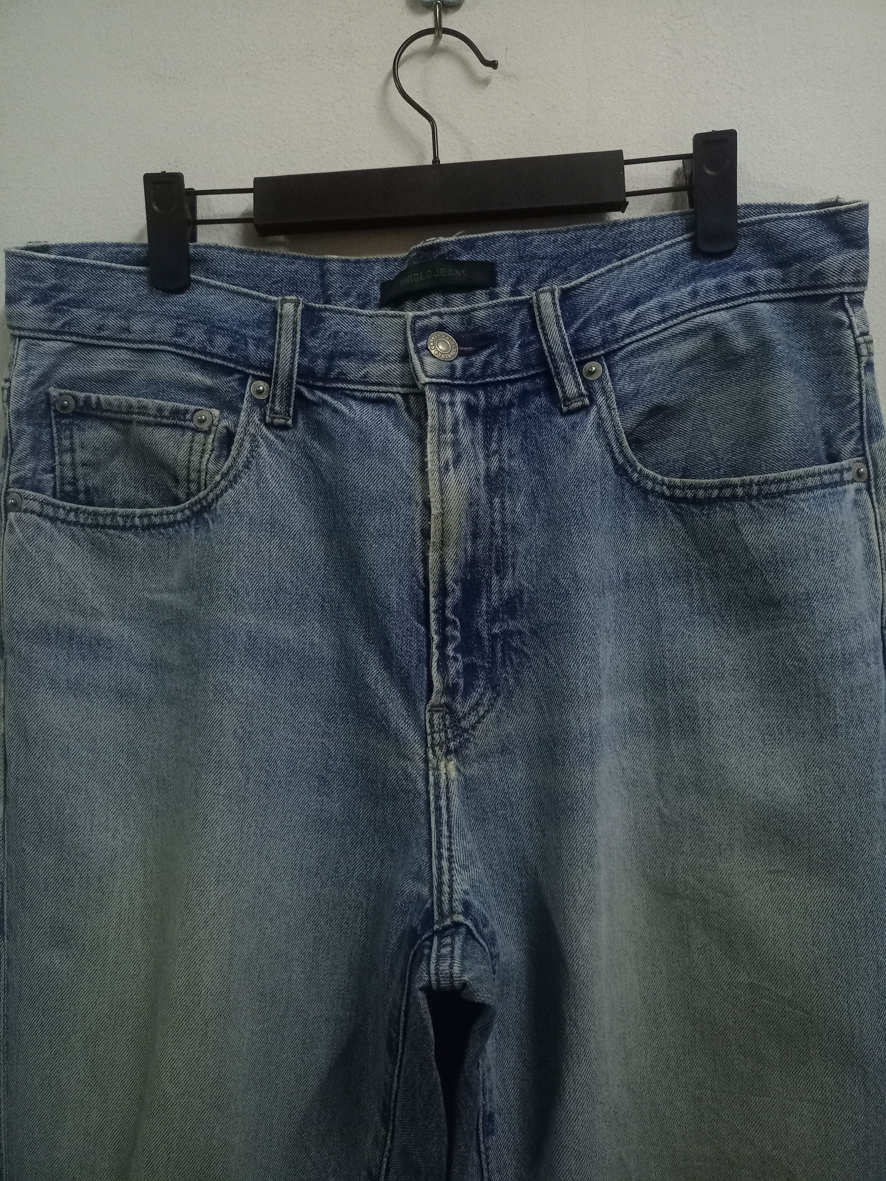 Uniqlo Vintage Japanese Uniqlo Blue Wash Distressed Loose Jeans Size US 34 / EU 50 - 4 Thumbnail