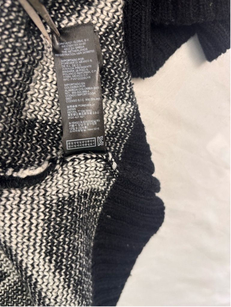Forever 21 Women's Forever 21 Cardigan Size L Black White Patterned Size L / US 10 / IT 46 - 12 Thumbnail