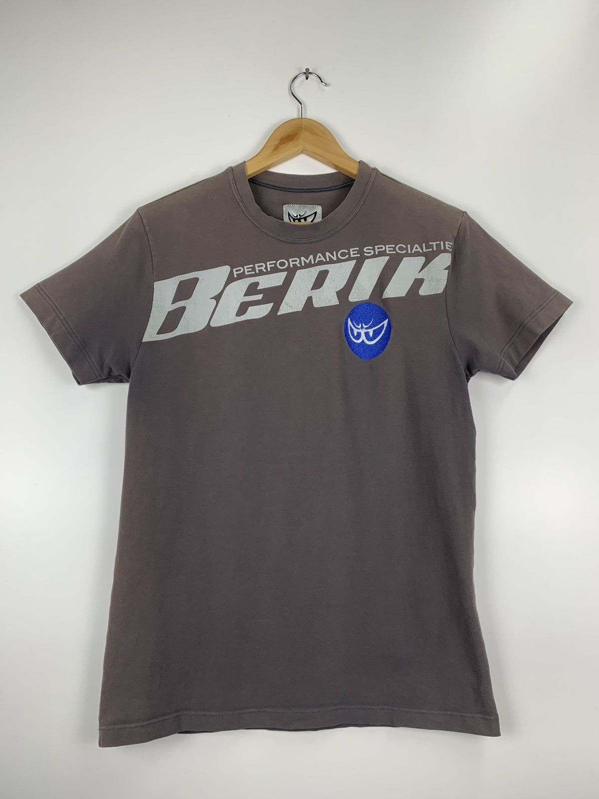 Vintage Berik brand tee Size US M / EU 48-50 / 2 - 3 Thumbnail