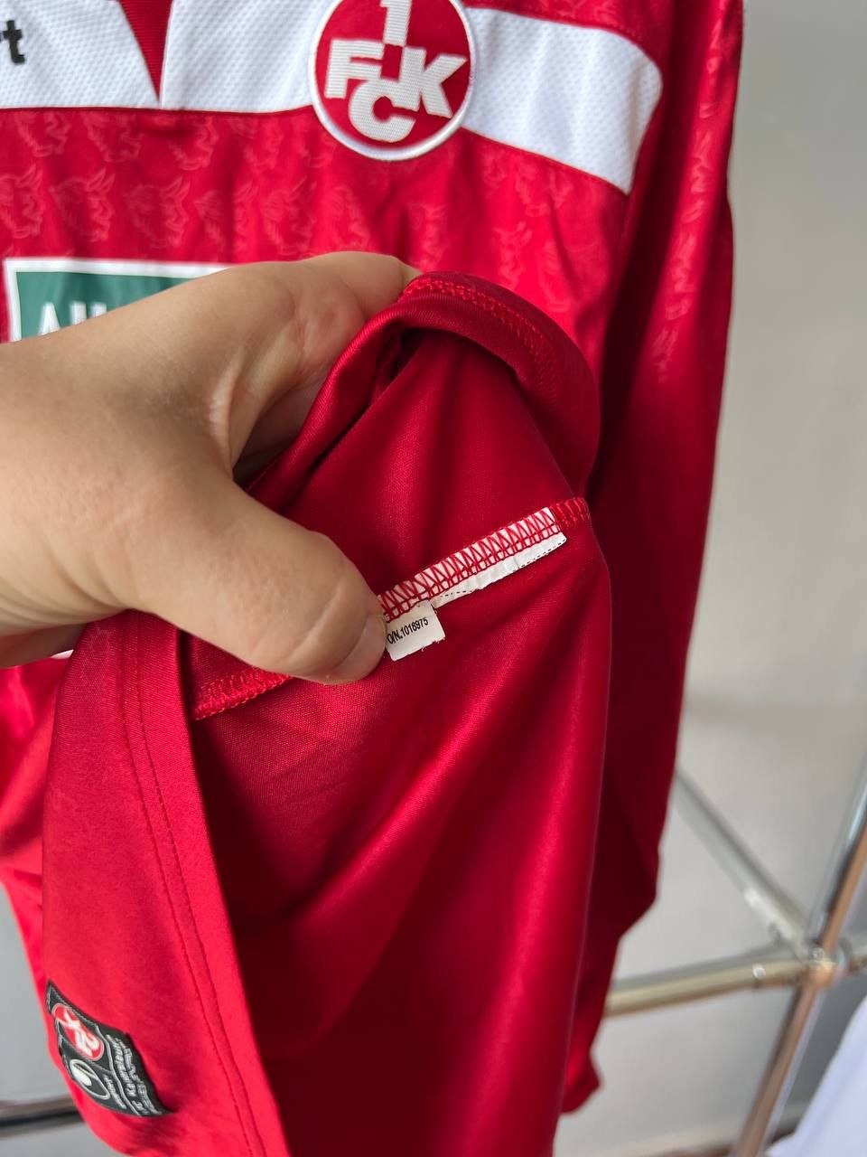 Sports Specialties 2013/14 FC KAISERSLAUTERN HOME SOCCER FOOTBALL JERSEY S Size US S / EU 44-46 / 1 - 8 Thumbnail