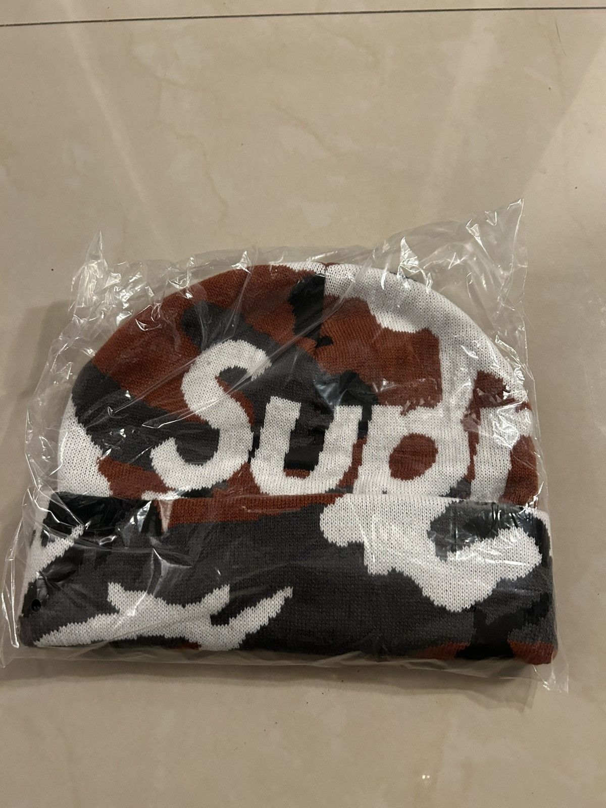 Supreme Big Logo Beanie Red Camo