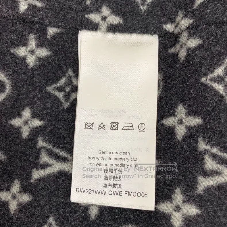 Louis Vuitton Louis Vuitton 22 black lining logo, full print, hooded bel Size XXS / US 00 / IT 34 - 7 Thumbnail