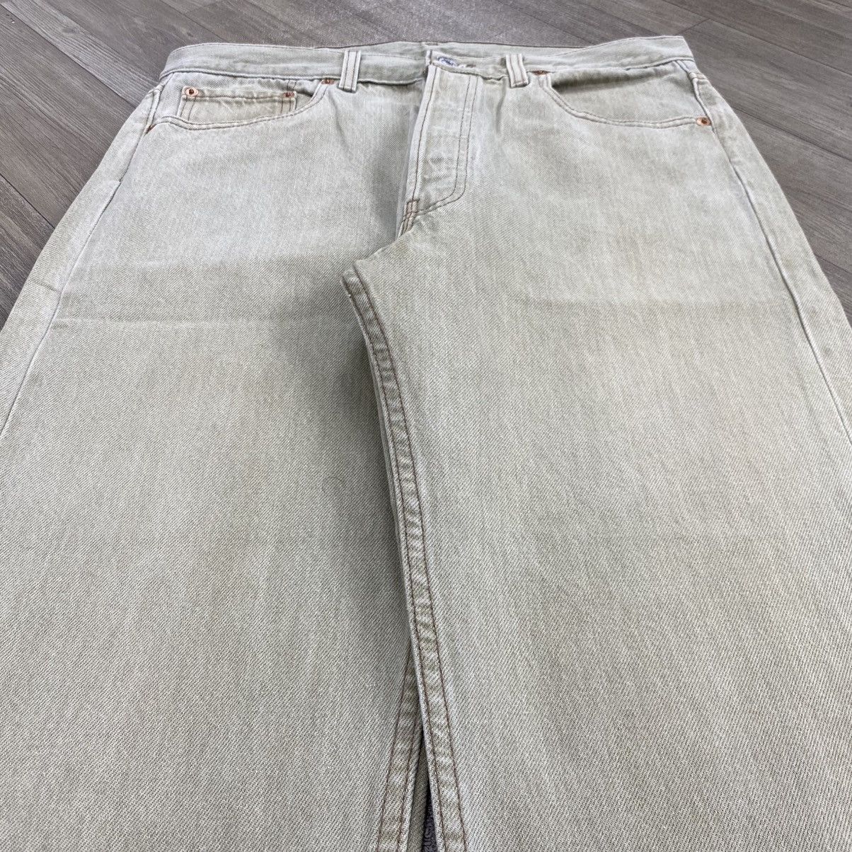 Levi's Vintage Clothing 1990s Vintage Levis Strauss 501 USA 34x30 Jeans Size US 33 - 3 Thumbnail
