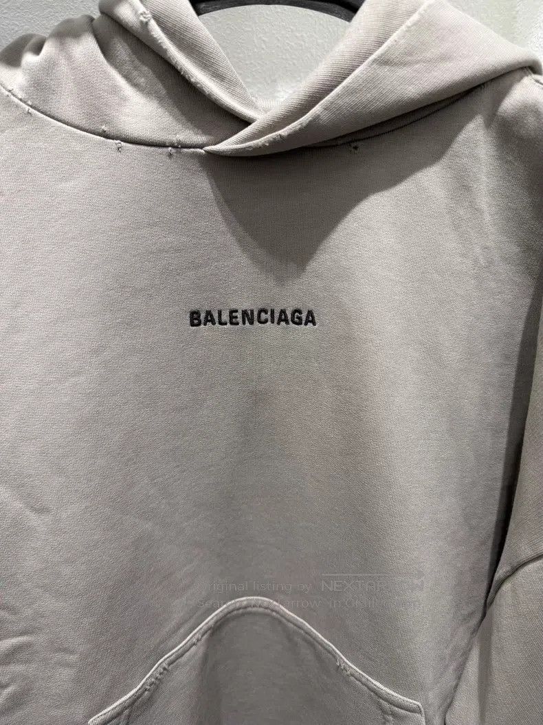 Balenciaga Balenciaga Grey Embroidered Logo Sweatshirt Size US M / EU 48-50 / 2 - 2 Thumbnail