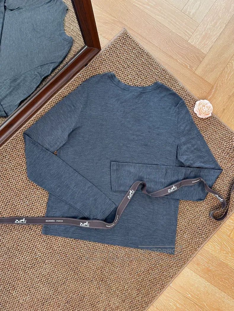 Hermes Hermes Margiela Era Round Neck Stretch Knit Long Shirt, De Size S / US 4 / IT 40 - 2 Thumbnail
