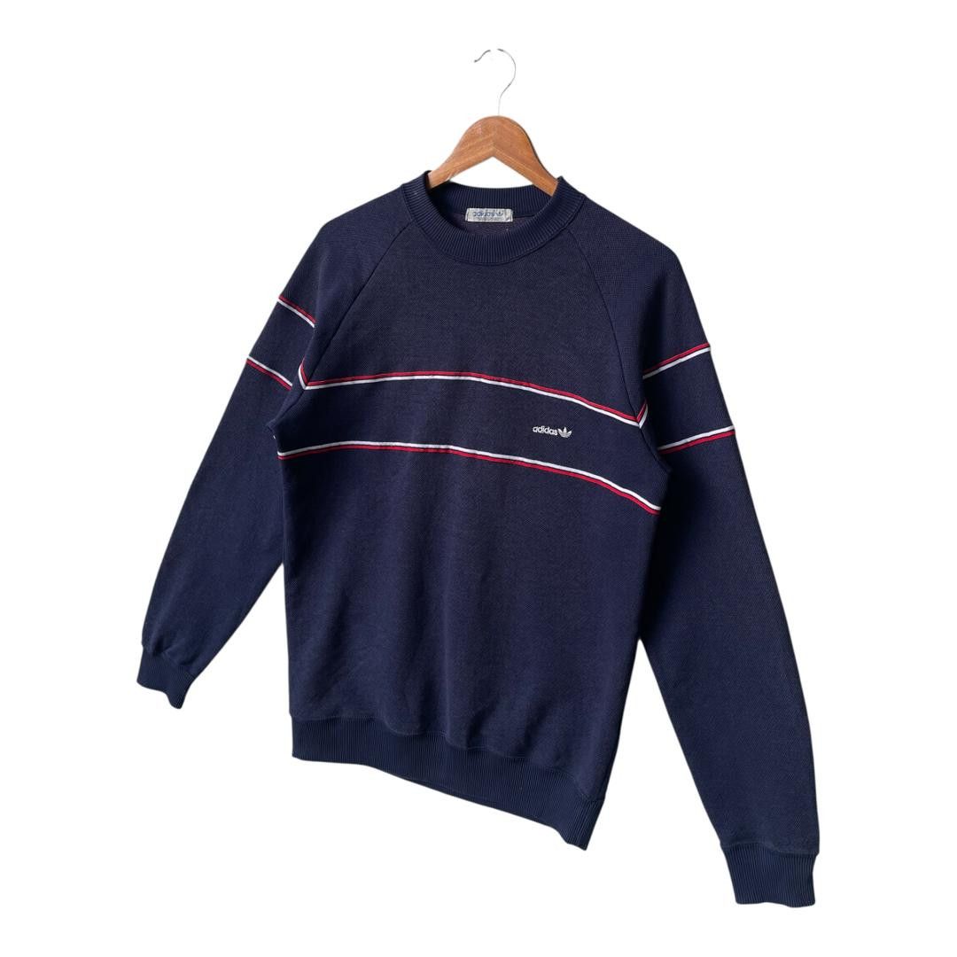 Adidas Vintage Adidas Embroided Logo Crewneck Sweatshirt Size US M / EU 48-50 / 2 - 4 Thumbnail