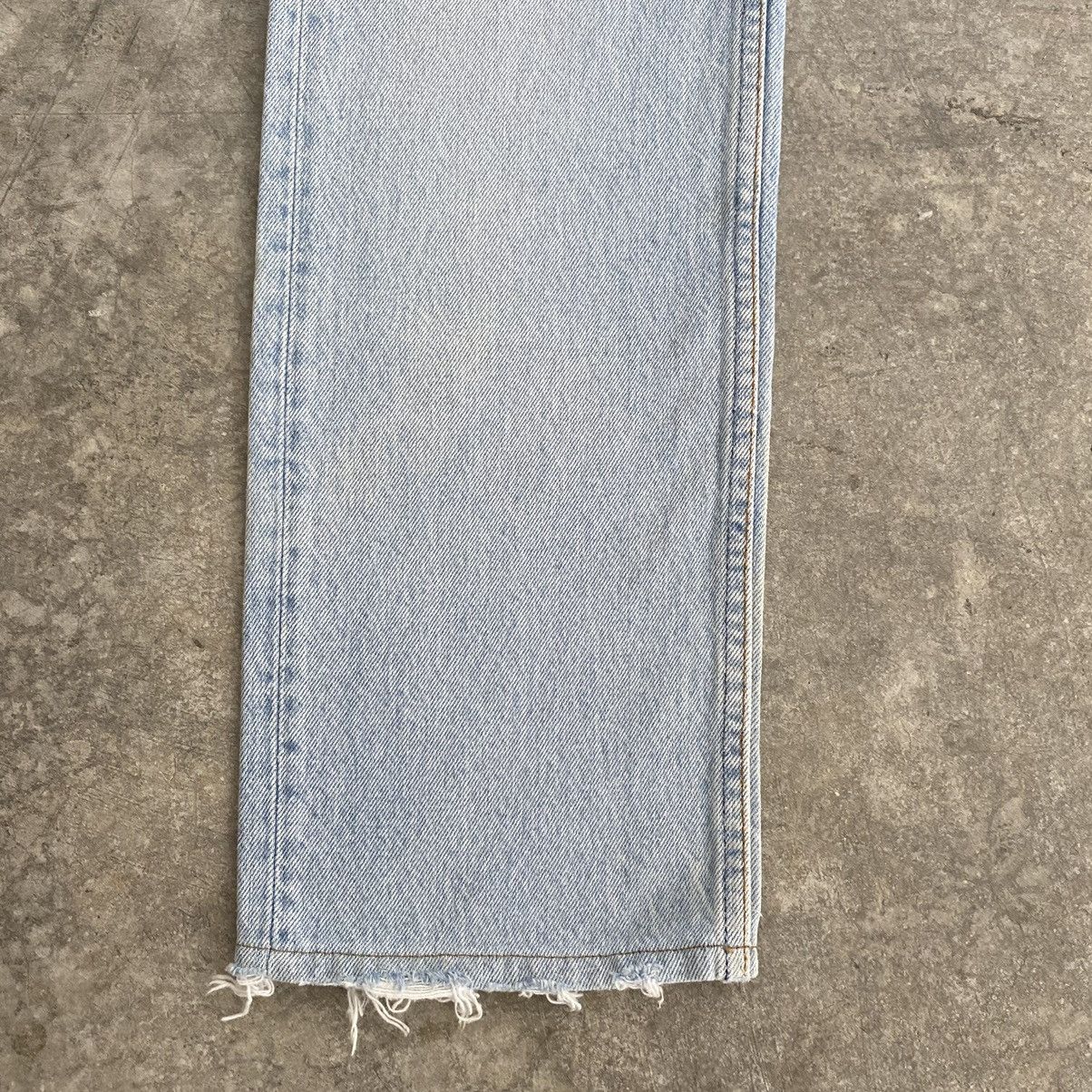 Levi's Size 27x29.5 Vintage 1990 Levis 501 Light Blue Denim Jeans Size US 27 - 7 Thumbnail