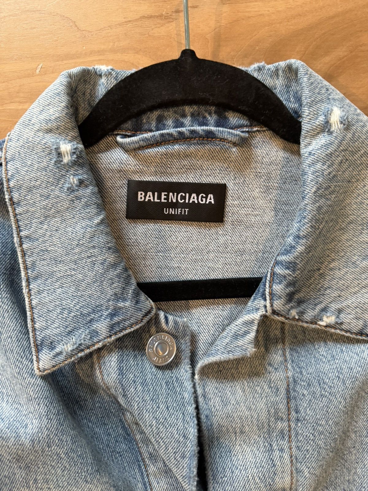 Balenciaga Balenciaga Barcode Denim Jacket Blue Size US L / EU 52-54 / 3 - 2 Thumbnail