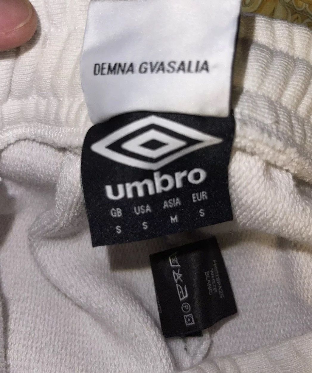 Vetements Vetements umbro 2018 white sweatpants brand new Size US 30 / EU 46 - 6 Thumbnail
