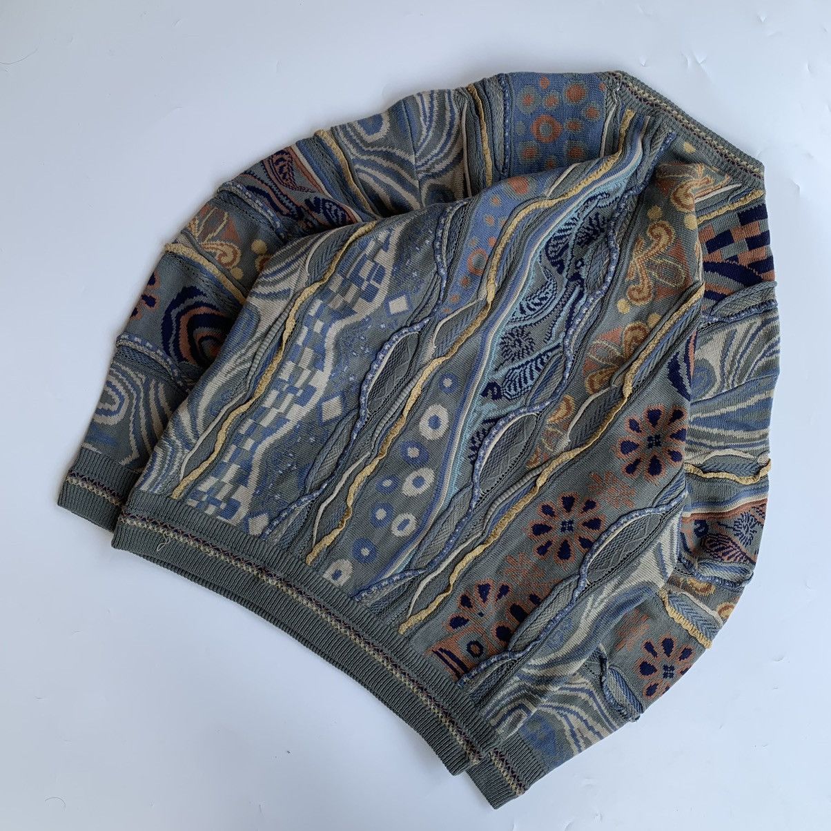 Vintage ❌SOLD OUT❌ Knitwear vintage 3D pattern coogi style Size US L / EU 52-54 / 3 - 6 Thumbnail