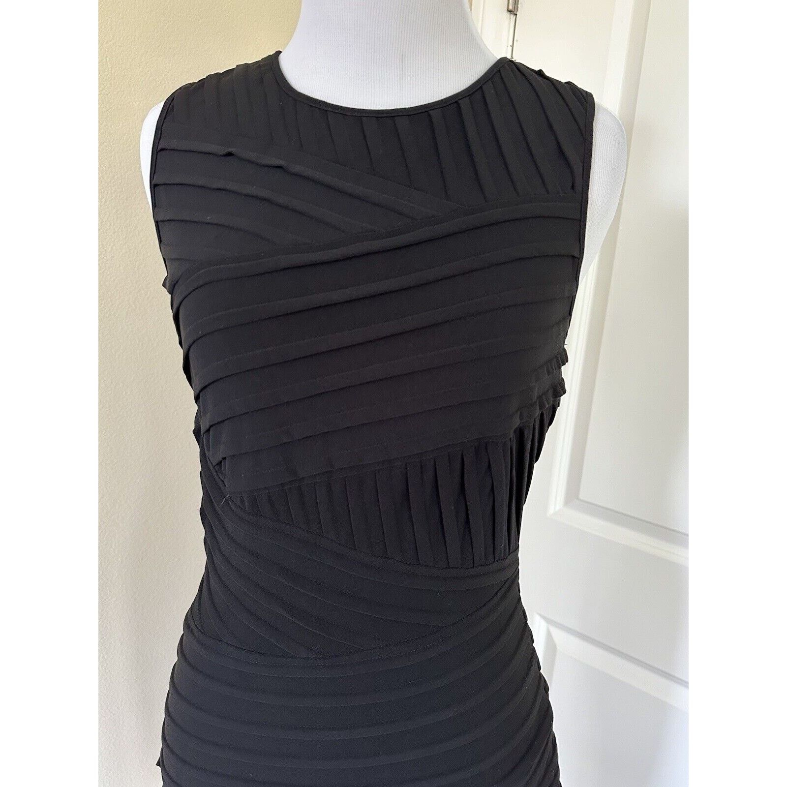 Calvin Klein Calvin Klein Black Business Cocktail Dress Size 2 Size XS / US 0-2 / IT 36-38 - 5 Thumbnail