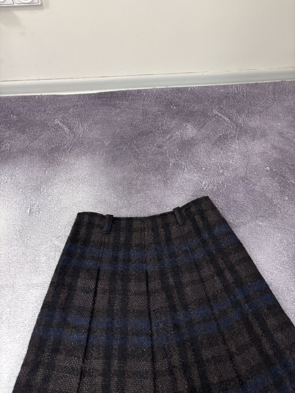 Weekend Max Mara Max Mara Weekend Women’s Plaid Wool Flared A-Line Skirt Size 34" / US 12 / IT 48 - 11 Thumbnail