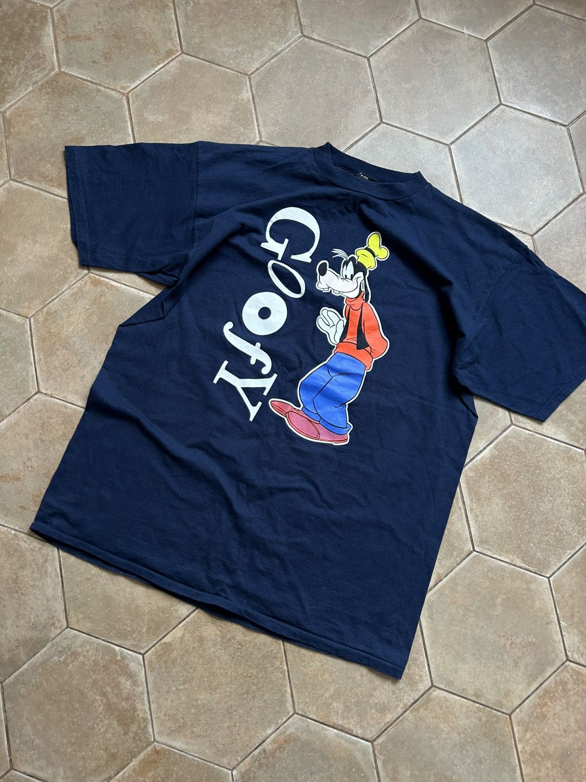 Disney Vintage Goofy Disney shirt Size US XL / EU 56 / 4 - 2 Thumbnail