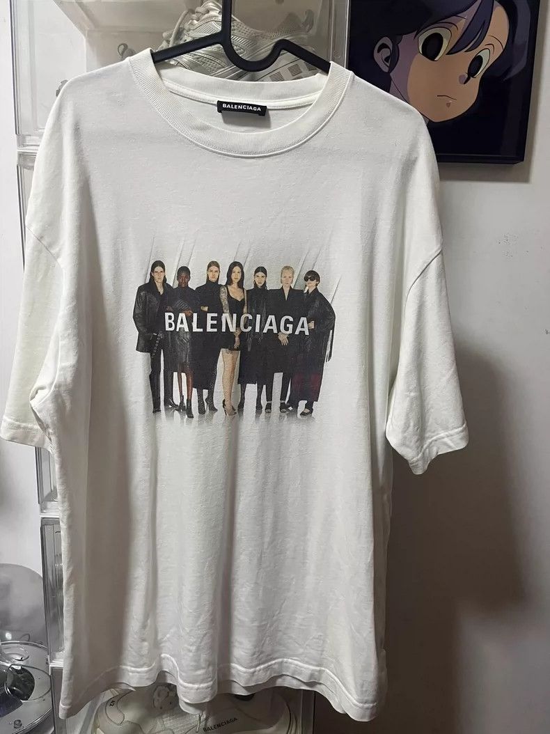 Balenciaga Balenciaga White portrait band short sleeve Size US S / EU 44-46 / 1 - 1 Thumbnail