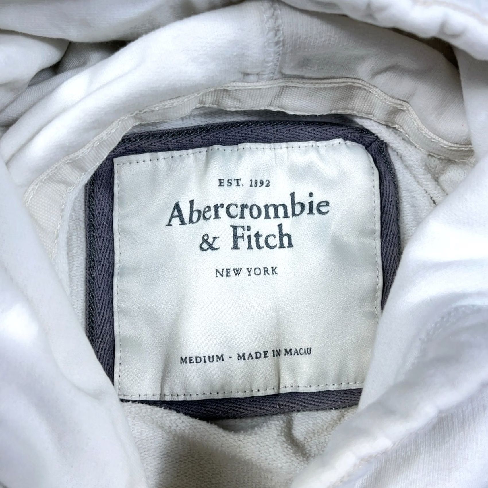 Abercrombie & Fitch Vintage Abercrombie & Fitch Hoodie Women M White Logo Pullover Fashion Sweatshirt Grunge Size M / US 6-8 / IT 42-44 - 3 Thumbnail