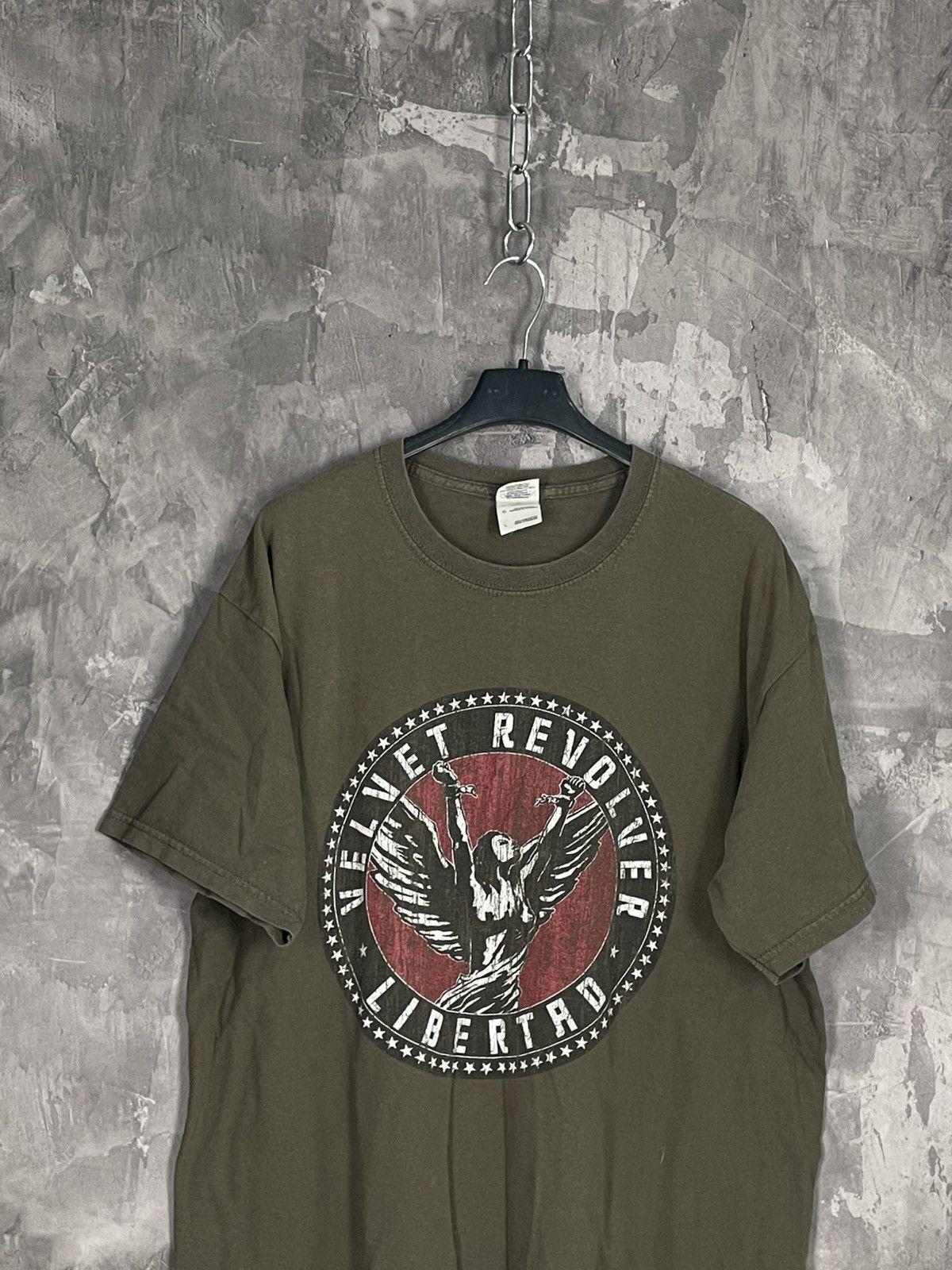 Band Tees × Vintage Velvet Revolver 00s Hype Rock Metal Tour Vintage Tee Size US L / EU 52-54 / 3 - 2 Thumbnail