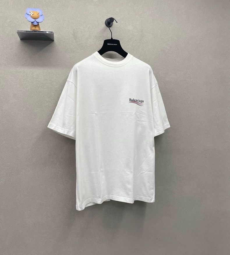 Balenciaga Balenciaga Solid Color Logo Alphabet Printed Round Neck Sh Size US XS / EU 42 / 0 - 3 Thumbnail