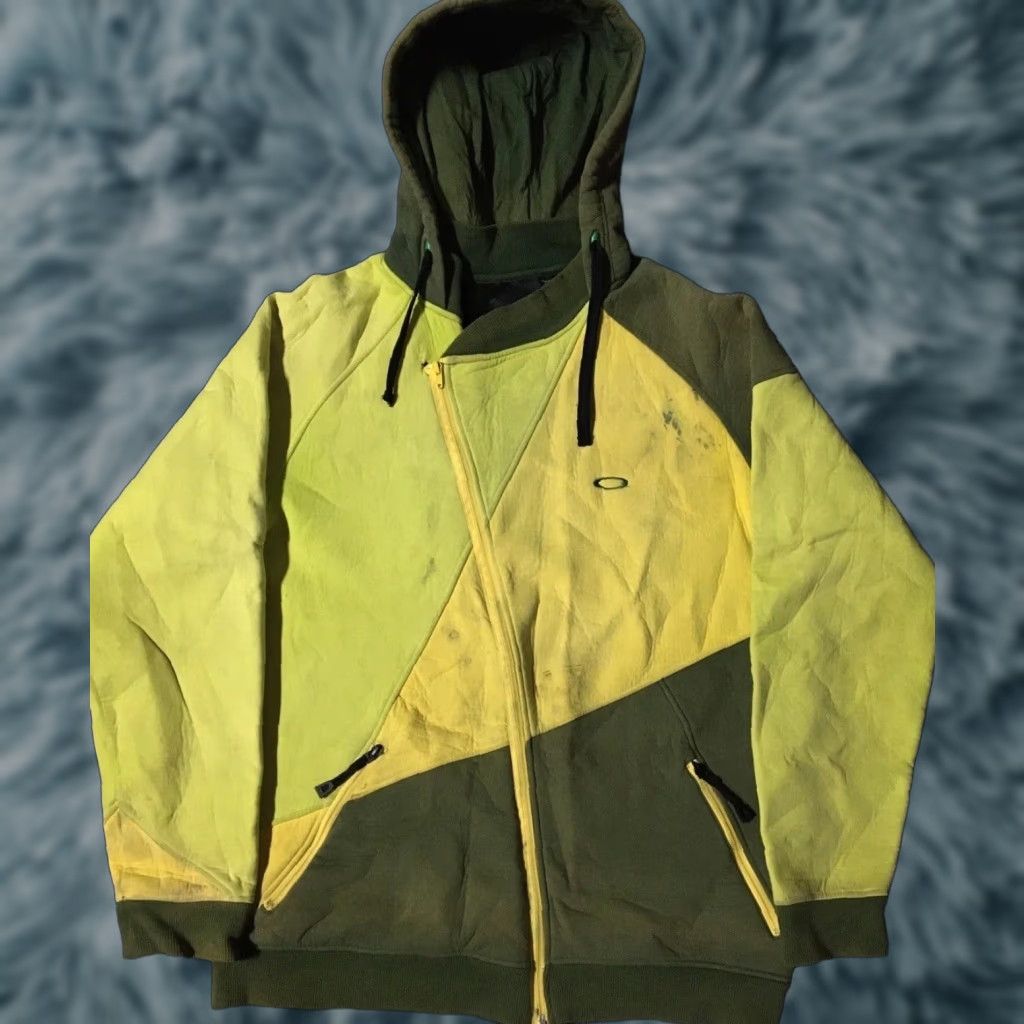 Oakley VINTAGE Oakley Faded Distress Hoodie XL Gorp 90s Y2K Tech Neon Grunge Vaporwave Jeans? Size US XL / EU 56 / 4 - 1 Thumbnail