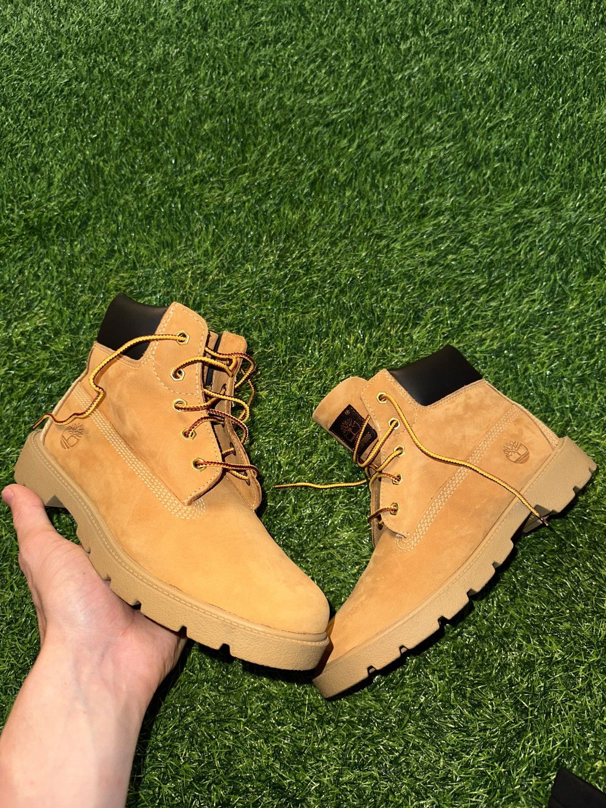 Timberland Timberland boys workwear outdoor boots size 5 Size US 5 / EU 37 - 1 Thumbnail