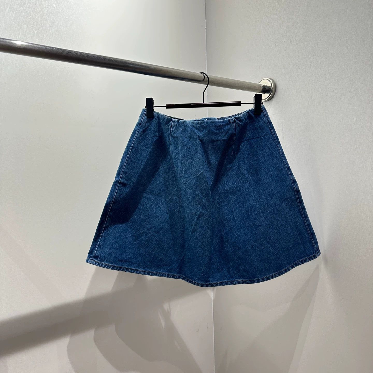 Gucci Gucci GG Button Cotton Skirt 38 Size 26" / US 2 / IT 38 - 2 Thumbnail