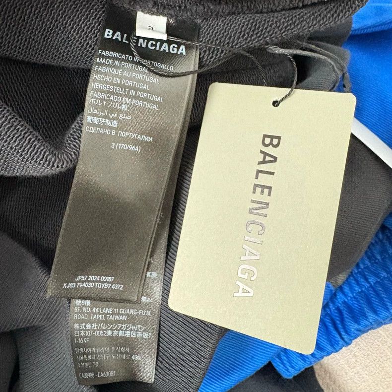 Balenciaga Balenciaga Fake two four-sleeved double-hat sweaters Size US L / EU 52-54 / 3 - 4 Thumbnail