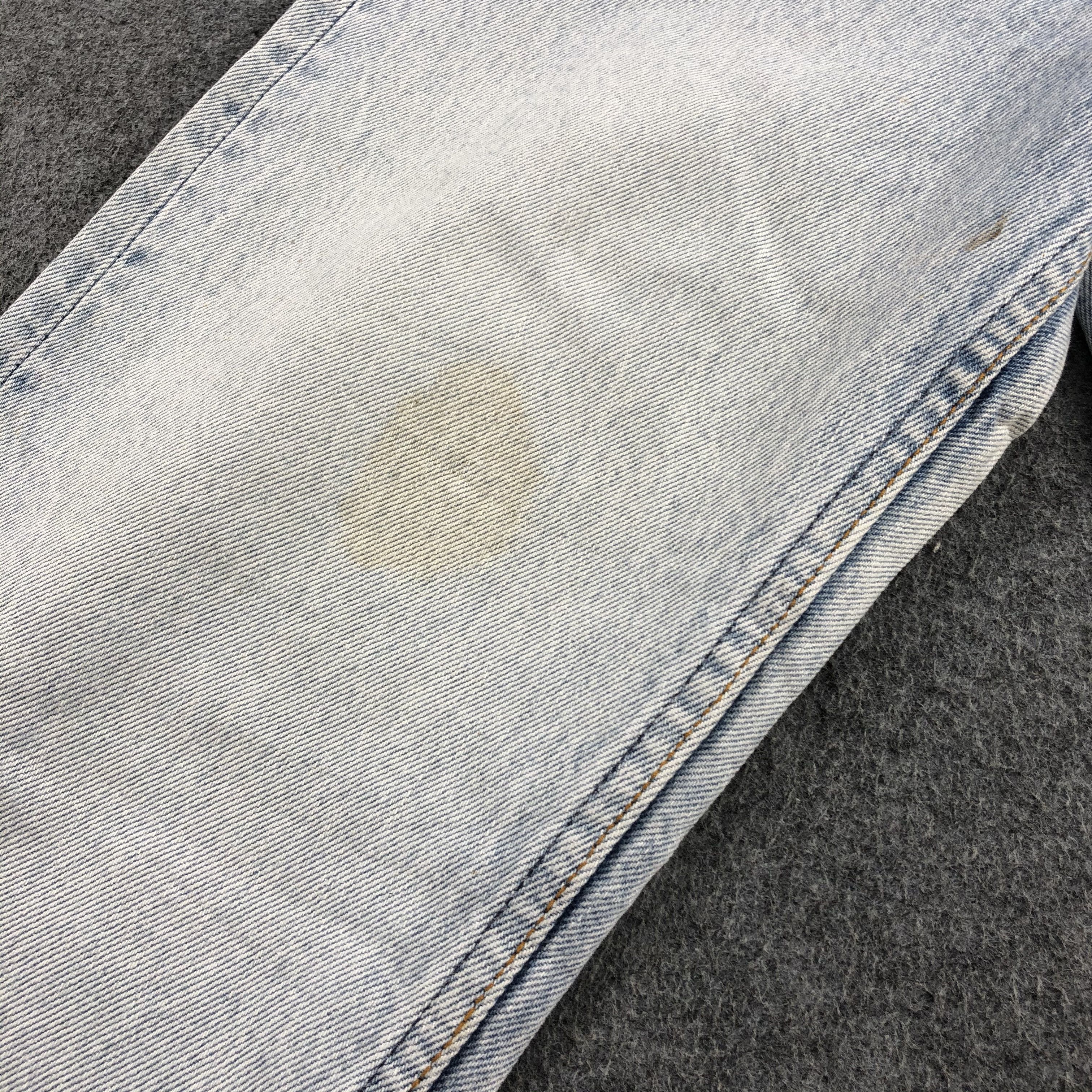 Levi's 90s Vintage Light Wash Levis 501 Jeans-J1909 Size US 28 / EU 44 - 8 Thumbnail