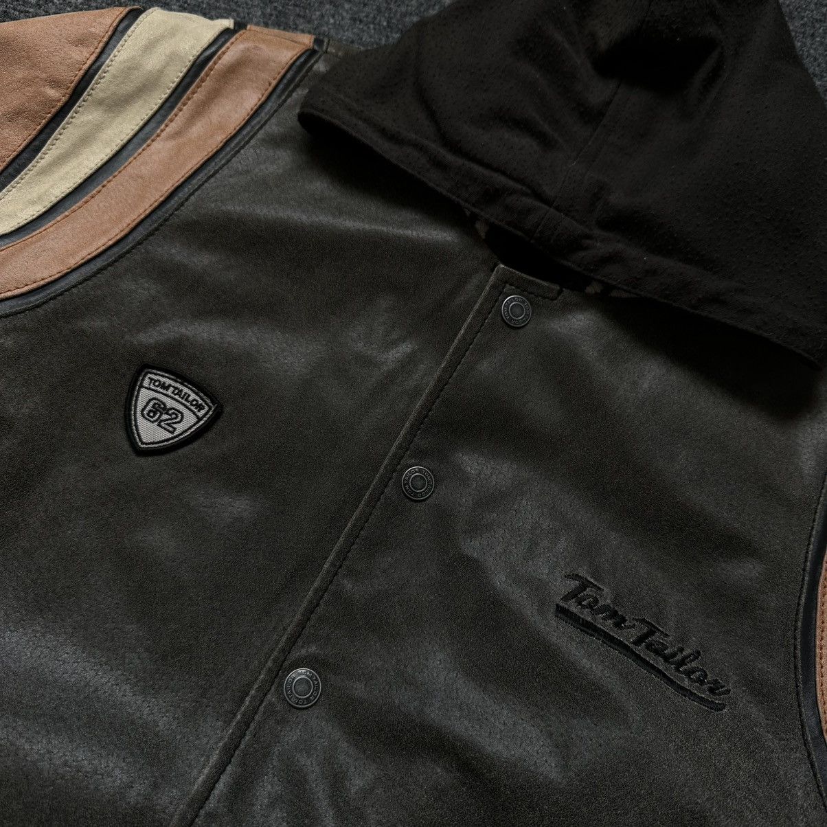 20471120 VTG Mans Leather Jacket With Hood Tom Tailor Size XL Hype Size US XL / EU 56 / 4 - 10 Thumbnail