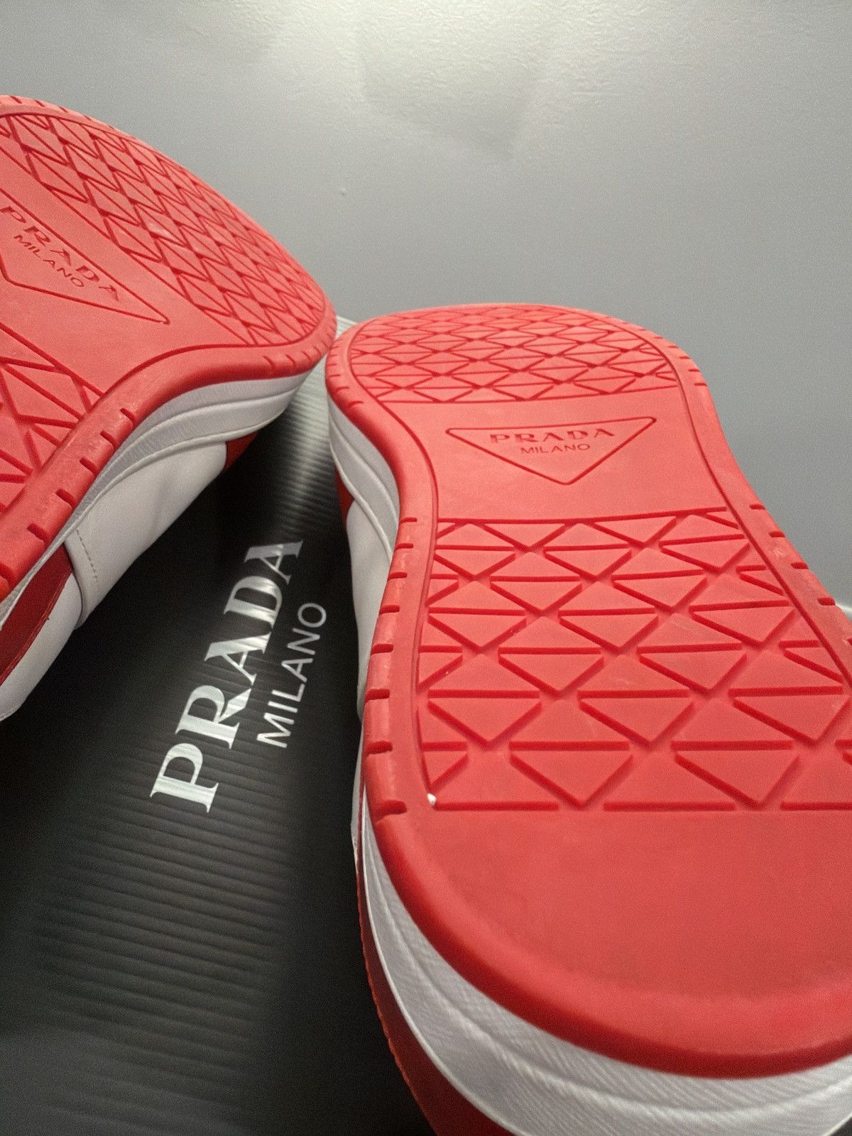 Prada Prada Downtown Red/White Size 9 -Excellent Condition Size US 9 / EU 42 - 15 Thumbnail