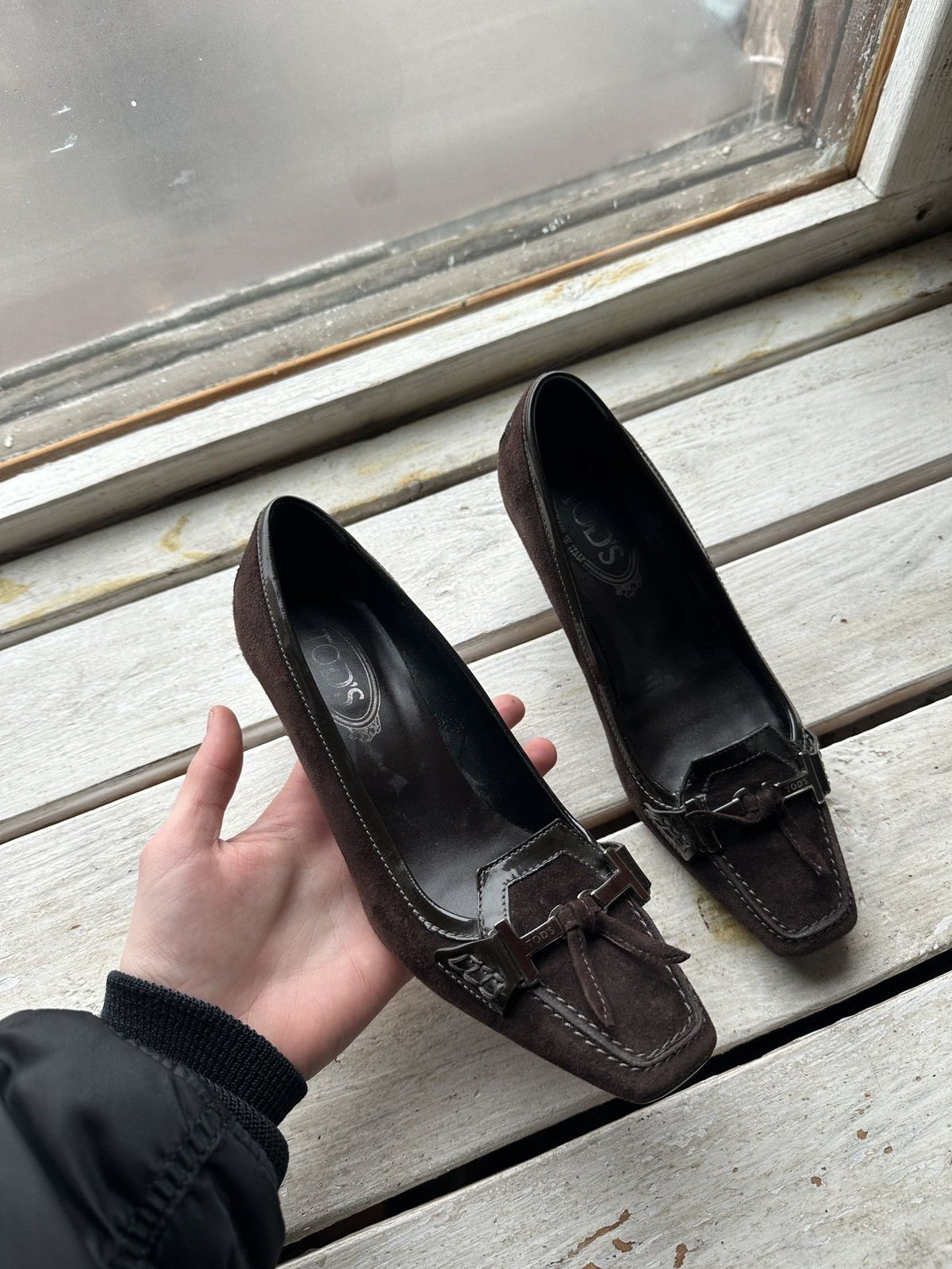 Tod's LUXURY 🚨TOD’S VNTG HEELS WOMEN BROWN TODS LUXURY RARE Size US 7 / IT 37 - 1 Thumbnail