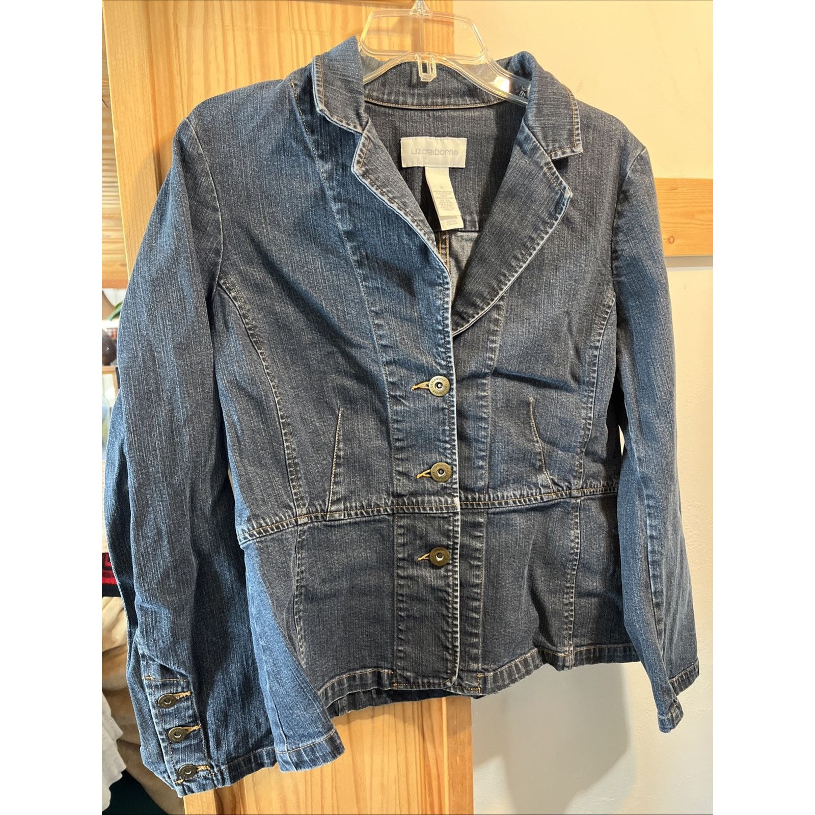 Liz Claiborne Liz Claiborne Jean Jacket Women Size 12 Blue 3 Button Cotton Size XL / US 12-14 / IT 48-50 - 6 Thumbnail